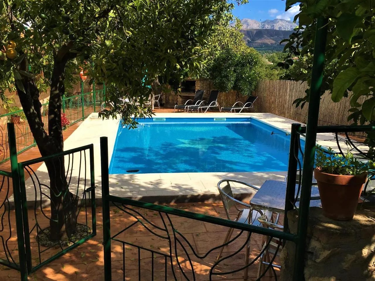 Hotel La Despensa Del Valle Restábal