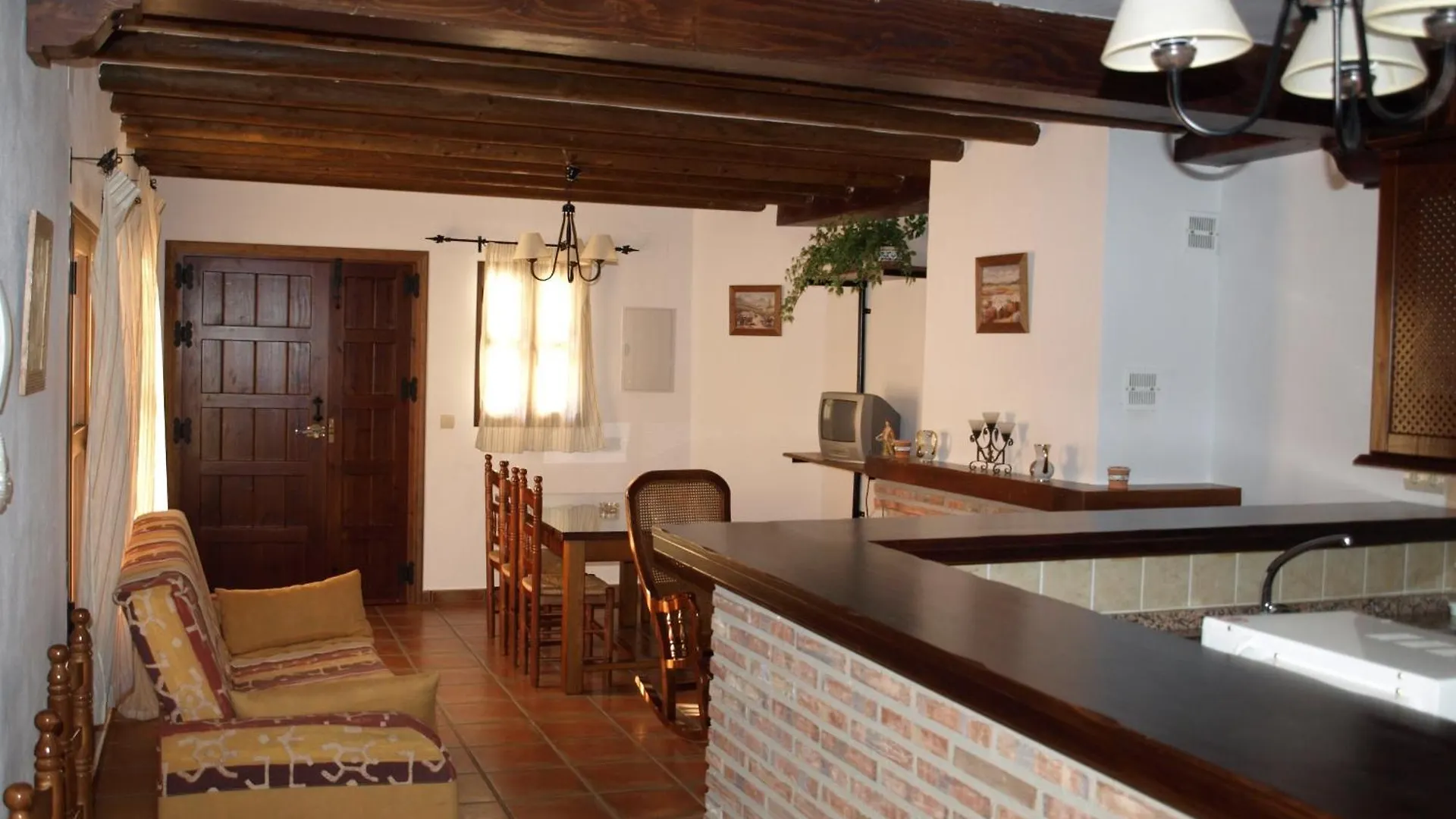 La Despensa Del Valle Restabal Hotel